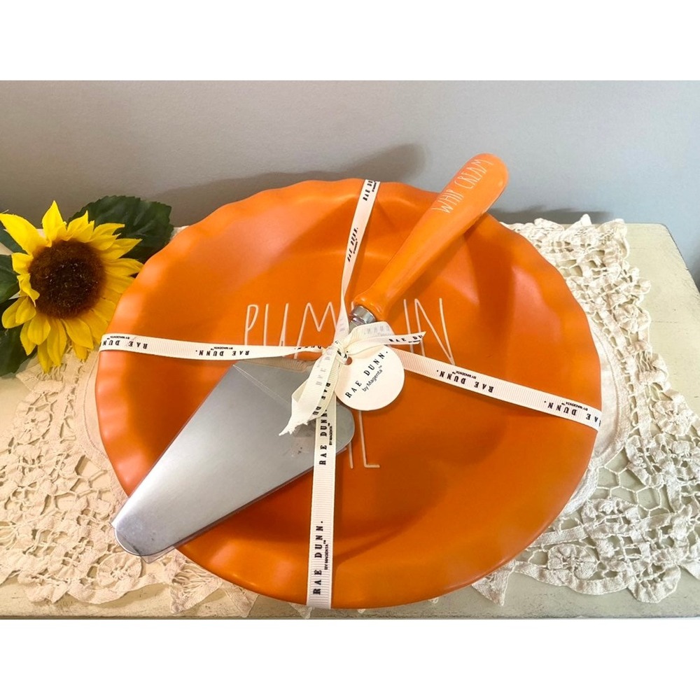Rae Dunn Ceramic Pumpkin Pie Plate Dish and Spatula Set Orange Fall Thanksgiving